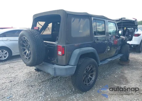 2016 Jeep Wrangler Unlimited Sport z USA, uszkodzony, nr VIN 1C4BJWDG4GL243318